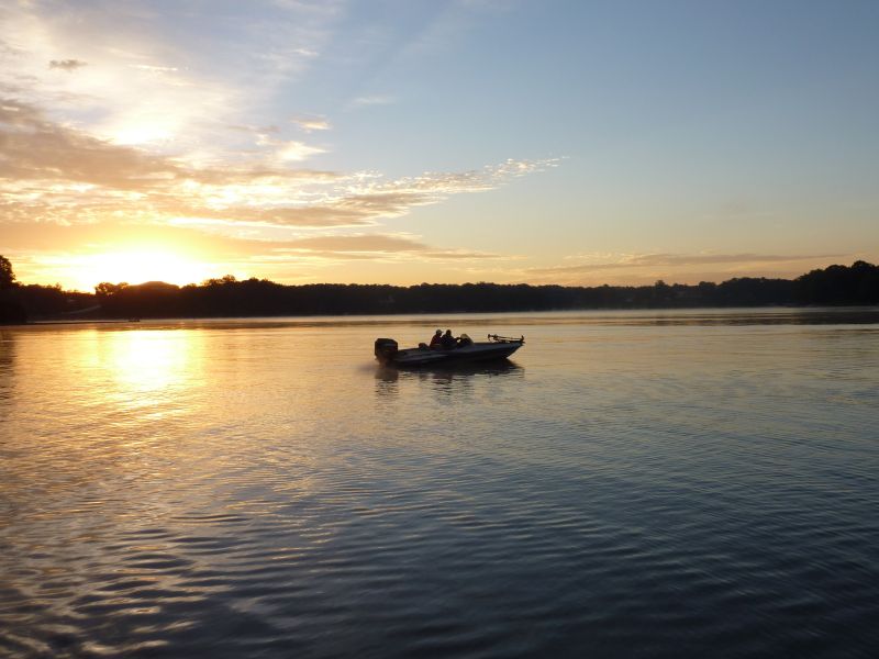 bs_sunrise_boat.jpg